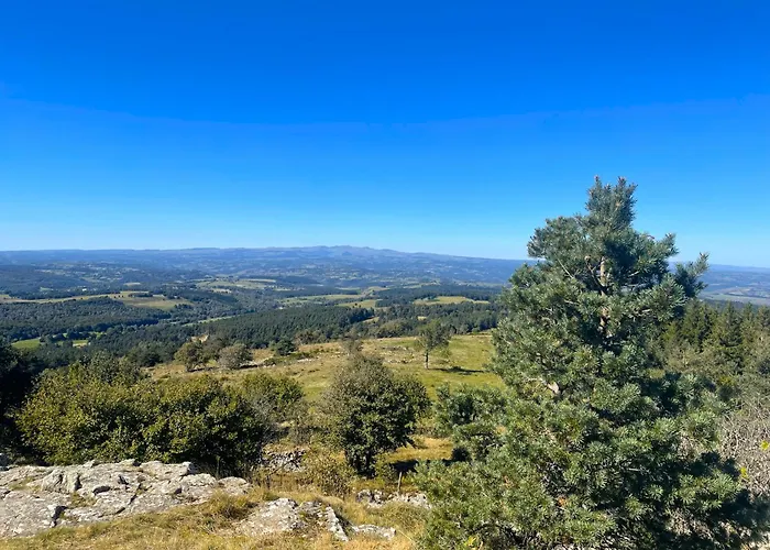 Grande Maison Pour Les Groupes 10 Pers Max Chaudes-Aigues